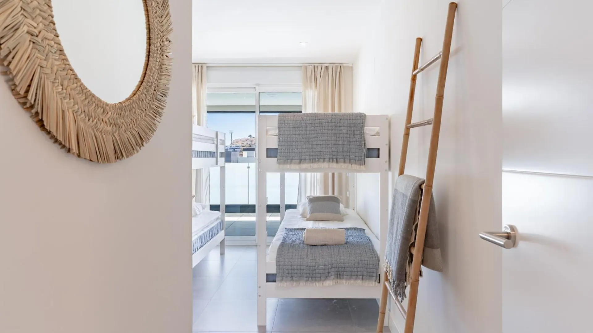דירה מיחאס Casa Cala Serena